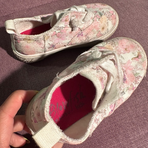 Toddler shoes - Picture 2 of 3